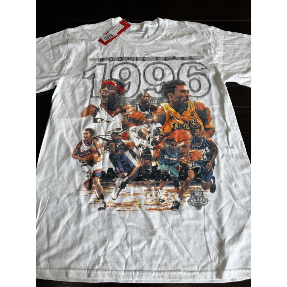 Headgear Classics Men's S White NBA Rookie Class 1996 Graphic Crew Neck T-Shirt